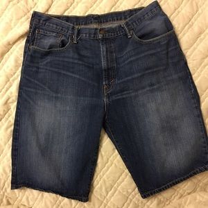Men Levi jeans shorts size 38 L.